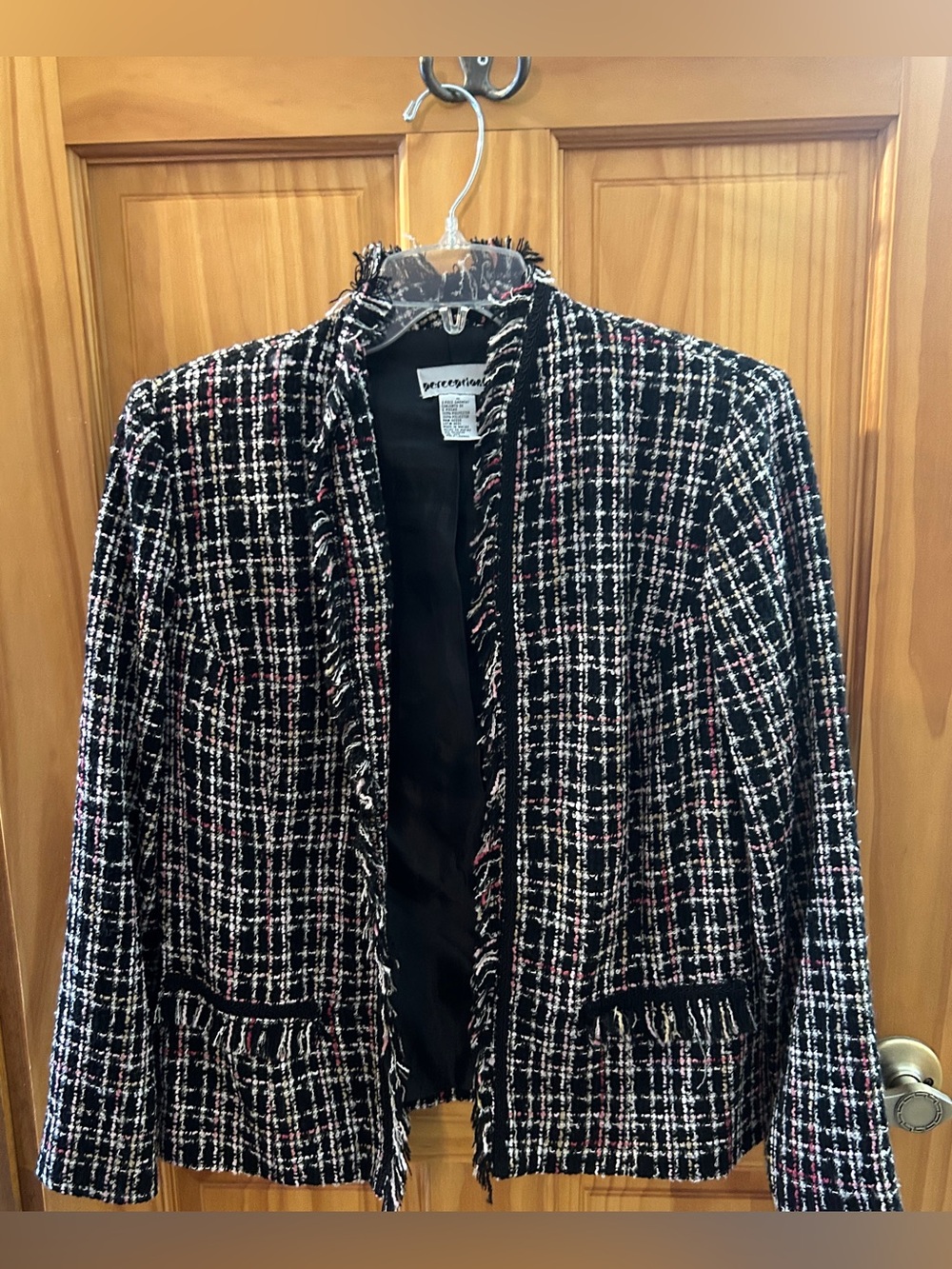 Perceptions Blazer Womens 10
Black Pink Plaid Boucle Tweed
Fringe Jacket Coat